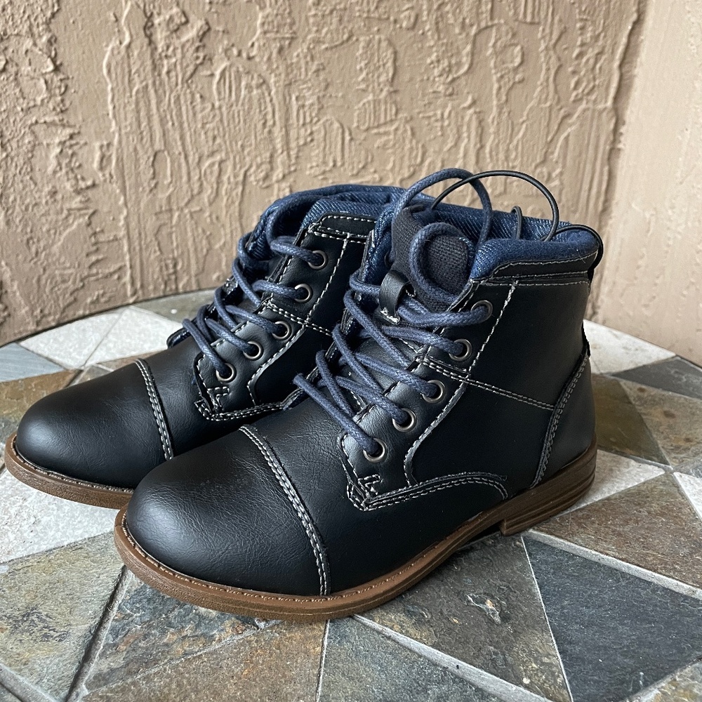 Toddler black boots